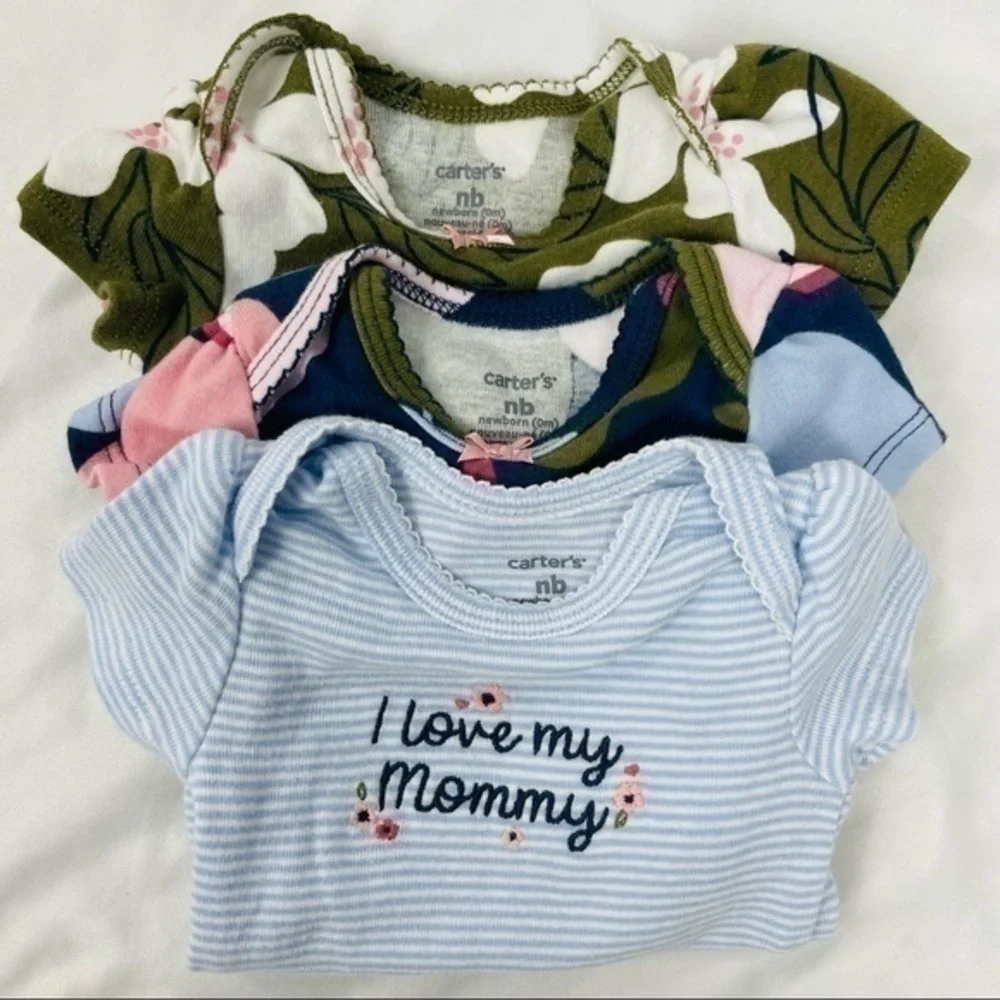 Carter’s Bodysuits Bundle- Short Sleeve | Baby Size: NB Newborn | 3pcs
